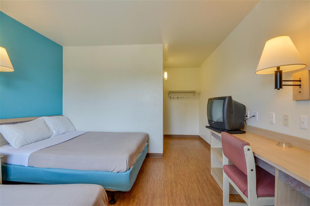 Rodeway Inn Tillmans Corner Chambre photo