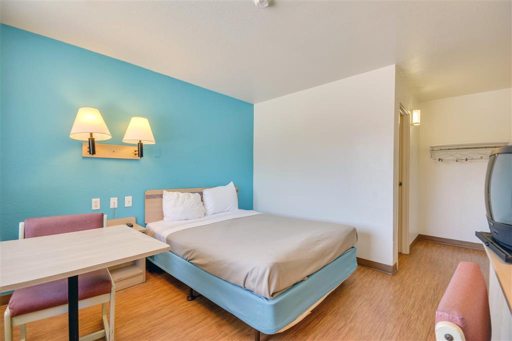 Rodeway Inn Tillmans Corner Chambre photo